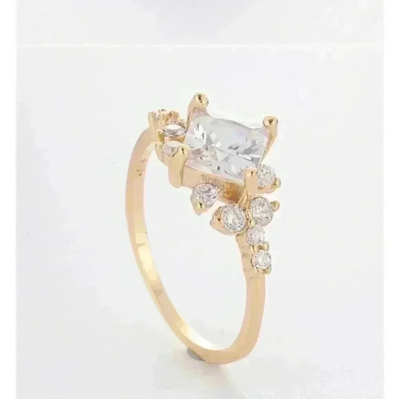 New Yellow Gold White Sapphire Ring - Picture 6 of 12